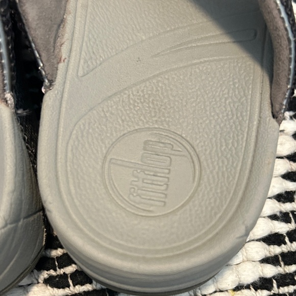 Fitflop Metallic Sandals - Picture 5 of 7